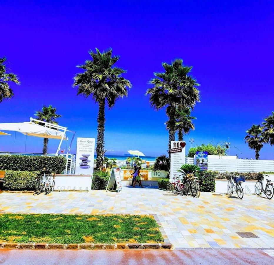 Hotel Poker リッチョーネ エクステリア 写真